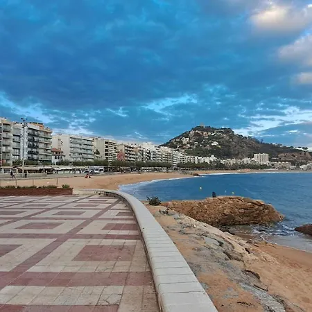 아파트 Loft A Blanes, Beachfront 블랑스