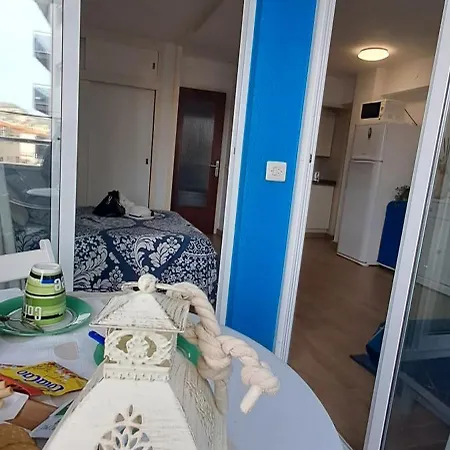 Loft A Blanes, Beachfront 블랑스