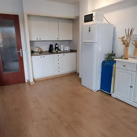 Loft A Blanes, Beachfront 아파트